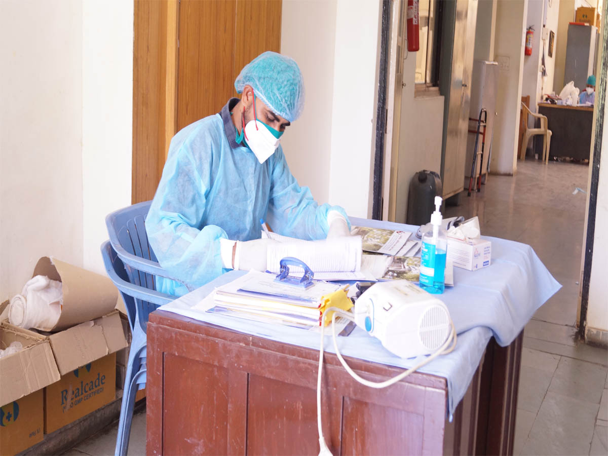 eye hospital in gandhinagar