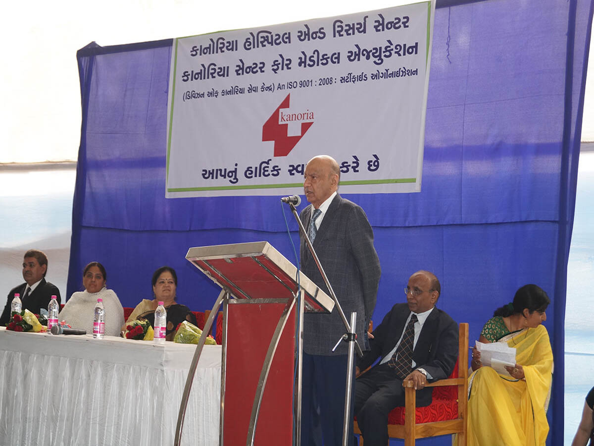 eye hospital in gandhinagar